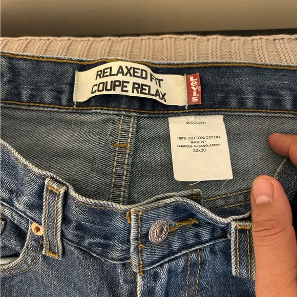 Levi's Blue Straight Jeans with Classic Denim Style - Picture 2 of 3